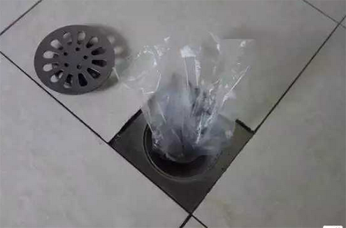 家里衛(wèi)生間地漏反味怎么辦？不花錢的實(shí)用小技巧趕緊來看
