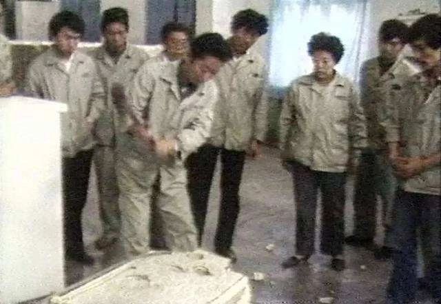 “不滿意就砸掉”，損失誰(shuí)來承擔(dān)？