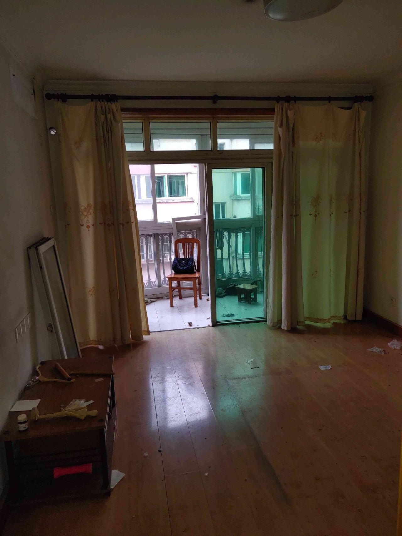 南京龍蟠花苑90㎡現(xiàn)代輕奢--老房升級改造，變身時尚精致家！09臥室改造