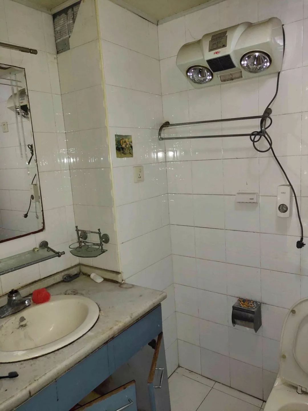 南京龍蟠花苑90㎡現(xiàn)代輕奢--老房升級改造，變身時尚精致家！18浴室改造