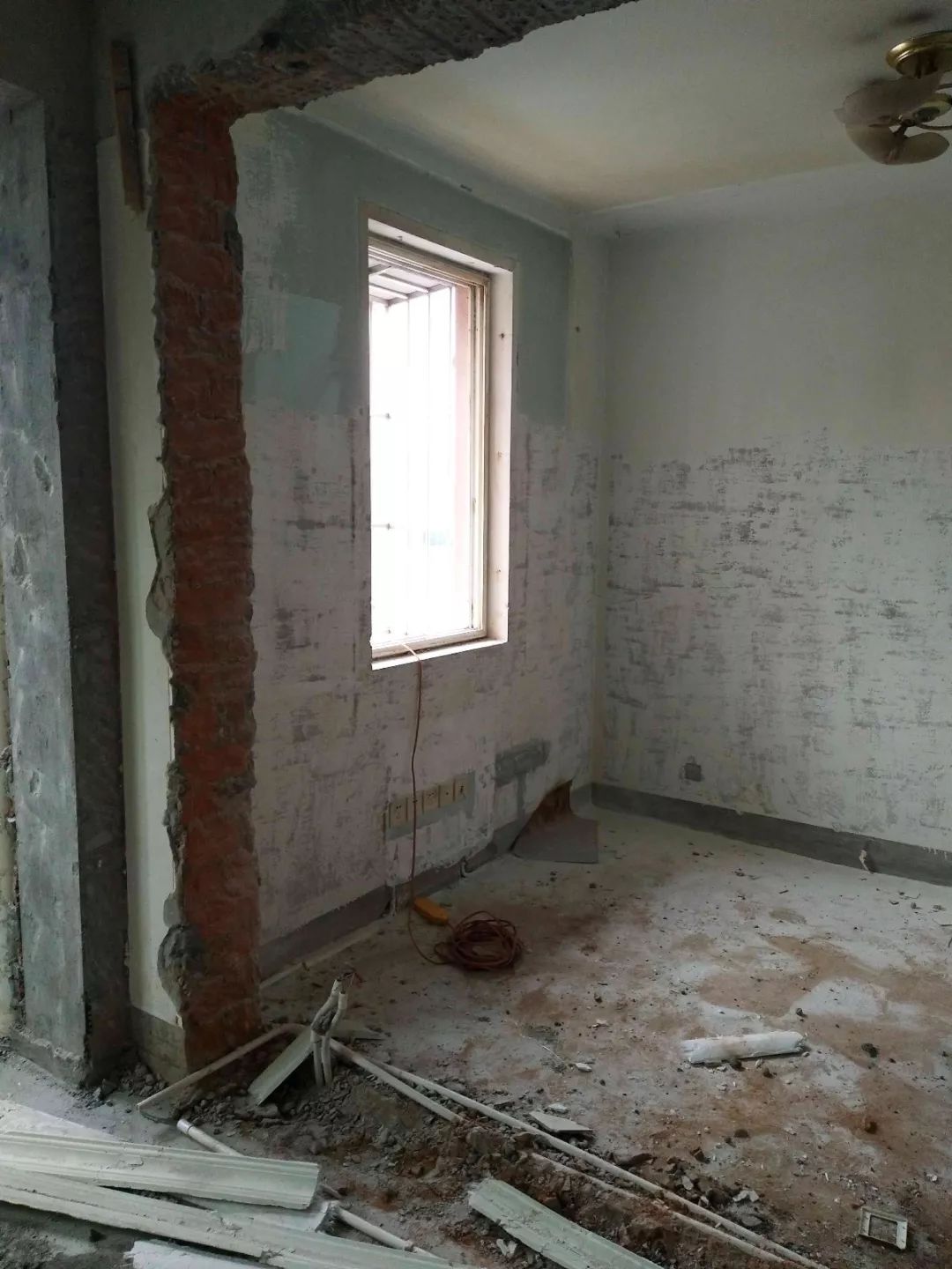 南京龍蟠花苑90㎡現(xiàn)代輕奢--老房升級改造，變身時尚精致家！23拆砌工程