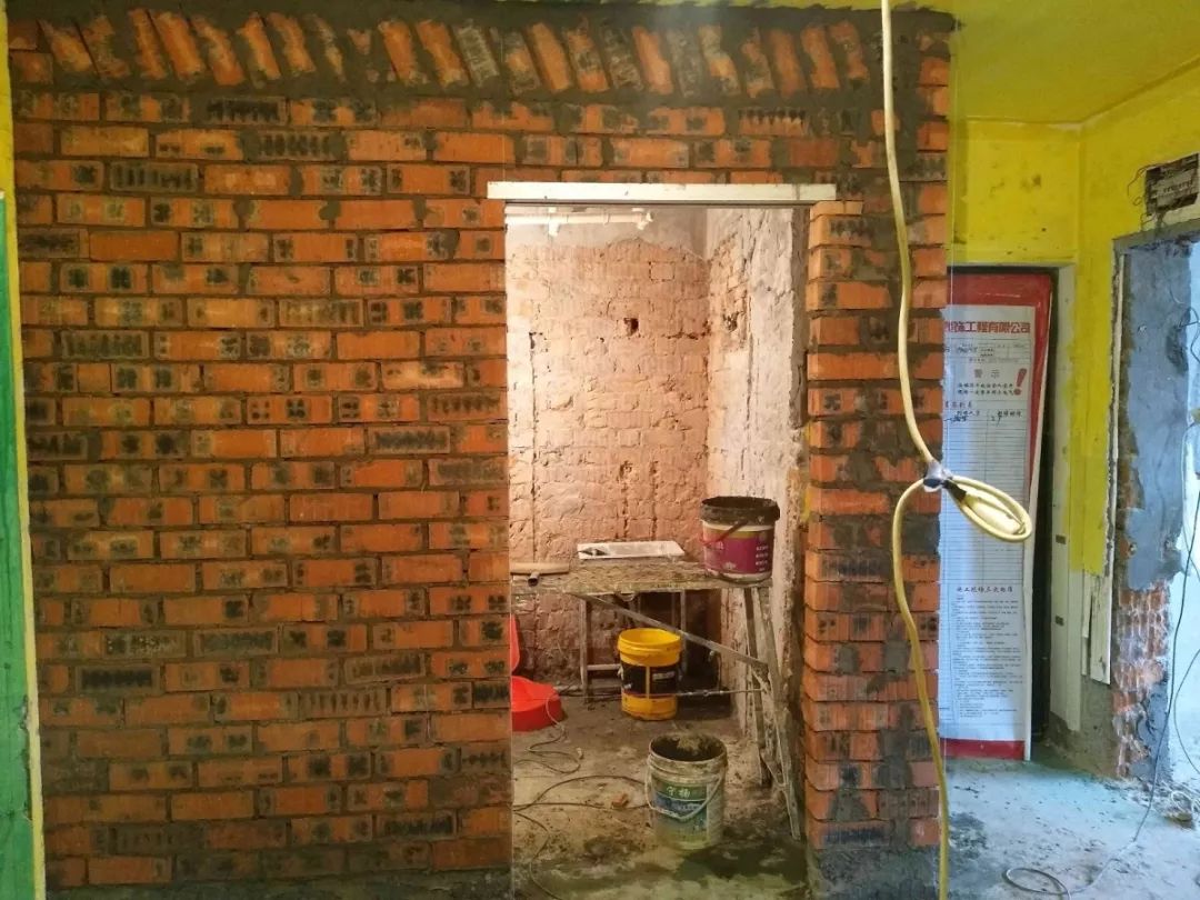 南京龍蟠花苑90㎡現(xiàn)代輕奢--老房升級改造，變身時尚精致家！25拆砌工程