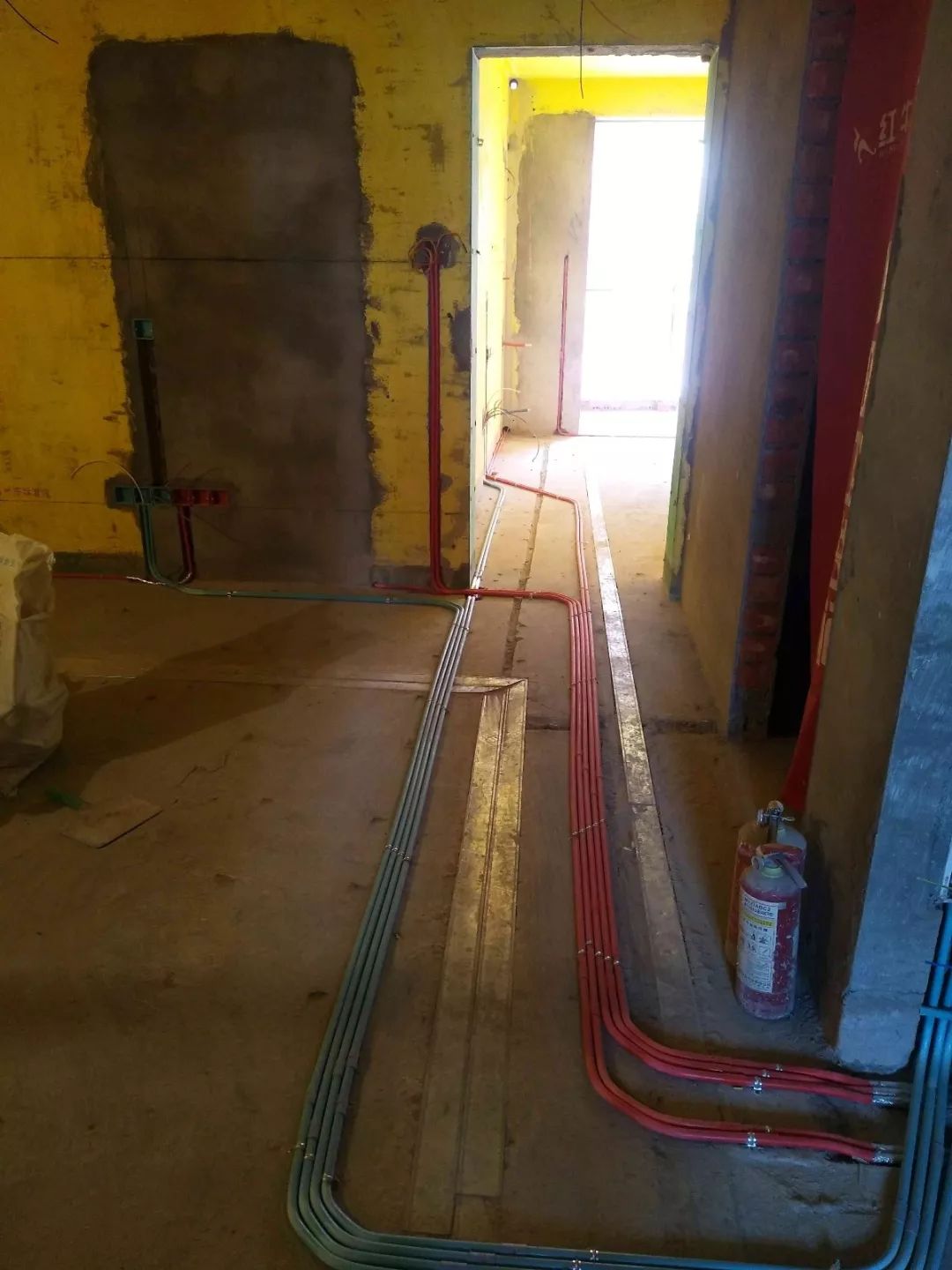 南京龍蟠花苑90㎡現(xiàn)代輕奢--老房升級改造，變身時尚精致家！27水電施工