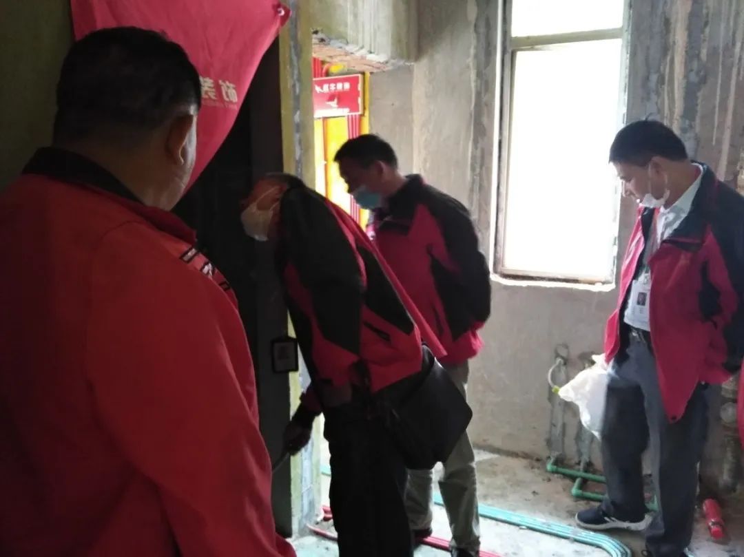 紅牛巡檢 | 開工不久的工地是什么樣的？