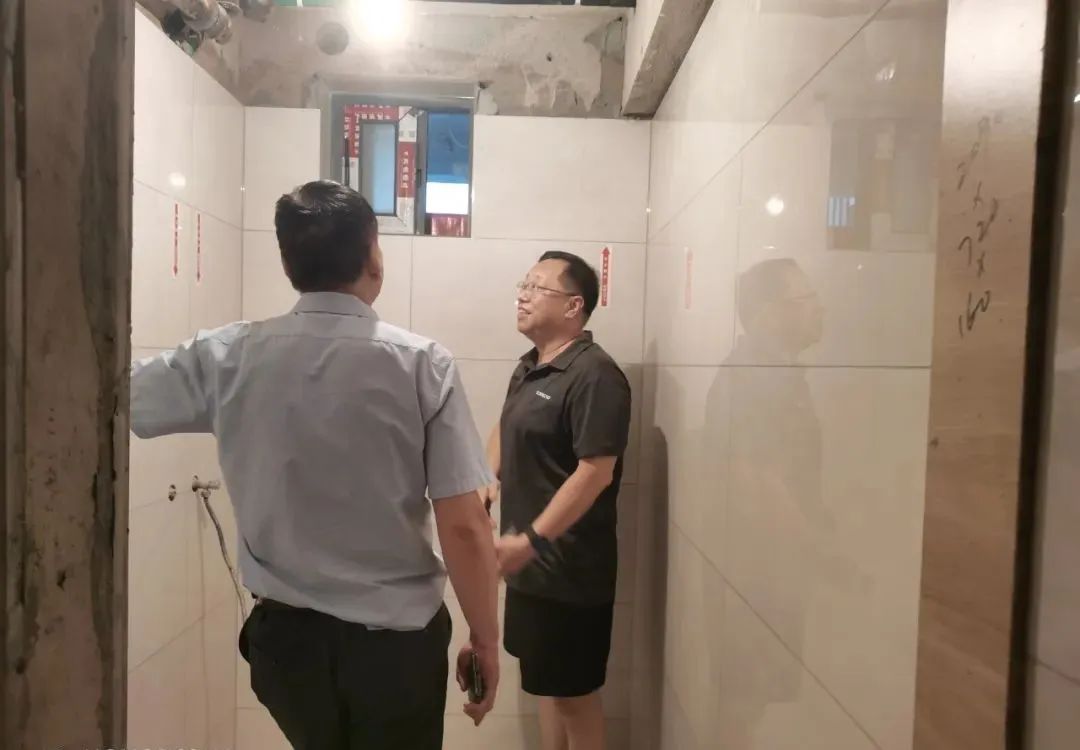工地突擊巡檢｜巧遇業(yè)主，與其一起直擊施工現(xiàn)場(chǎng)，果然……