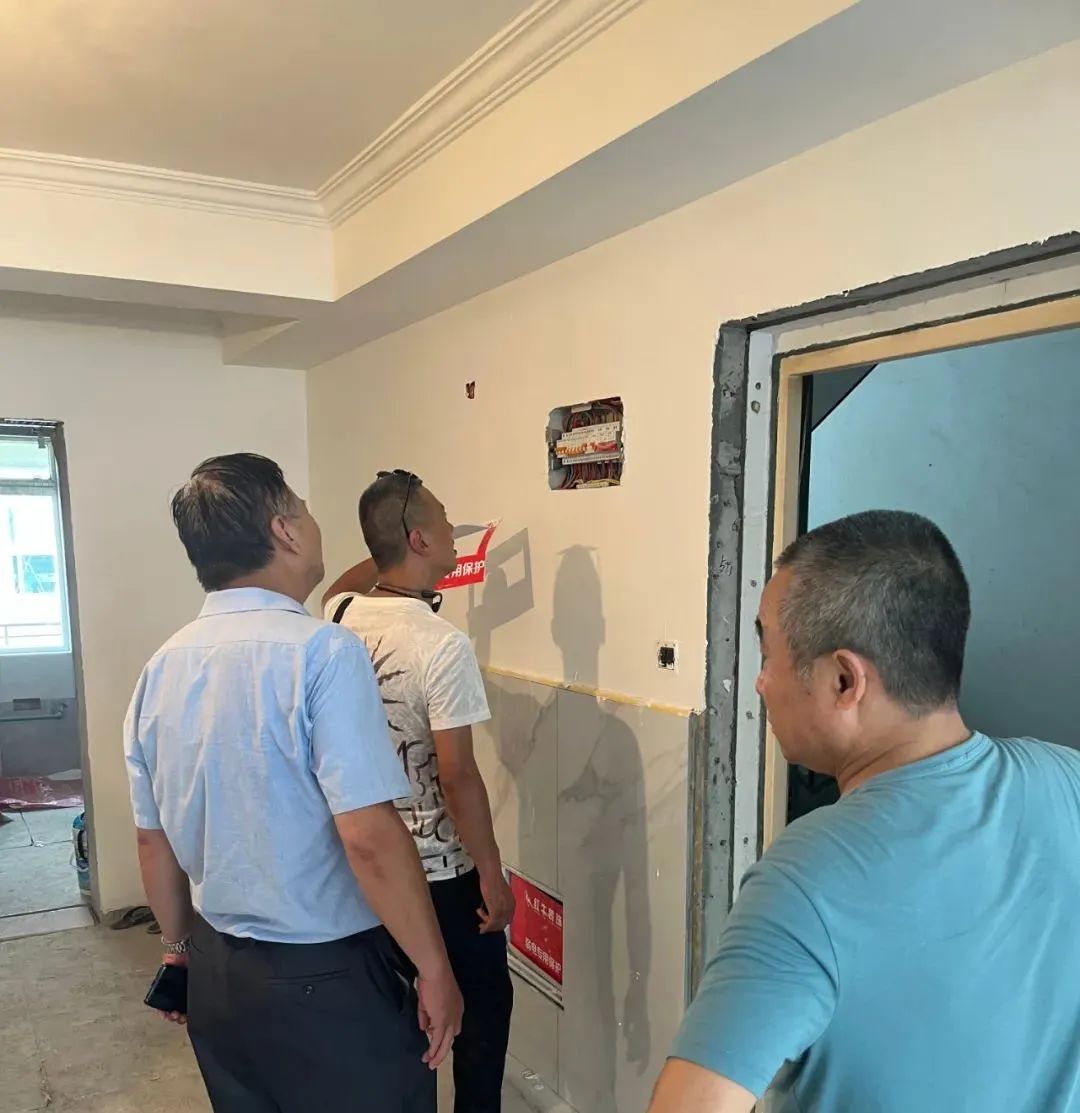 工地突擊巡檢｜為了工程質(zhì)量，他們可以有多拼