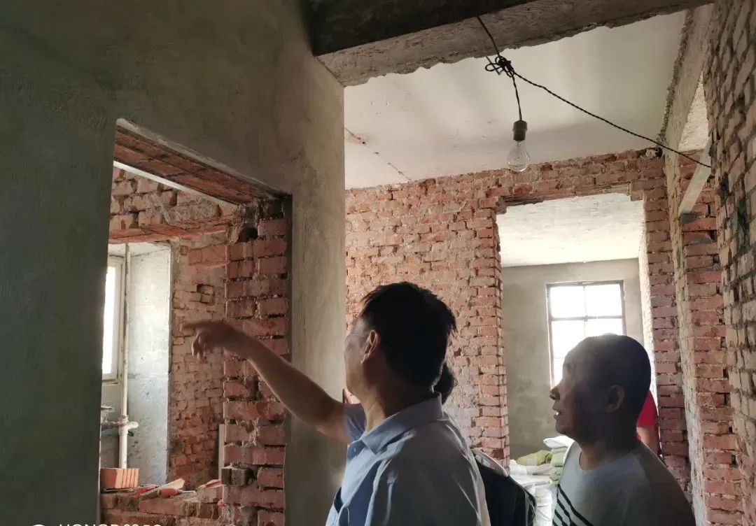 工地突擊巡檢｜沒想到，這家工地竟治愈了我的“強(qiáng)迫癥”