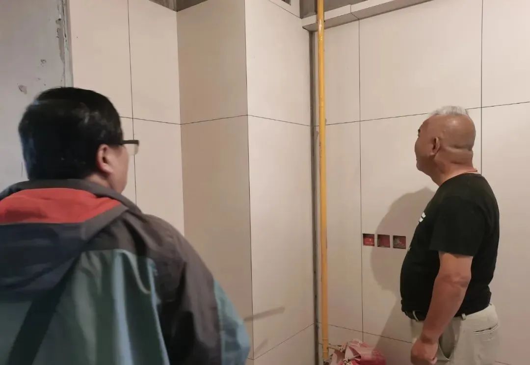 工地突擊巡檢｜當工程總監(jiān)與裝修業(yè)主不期而遇，沒想到他們……