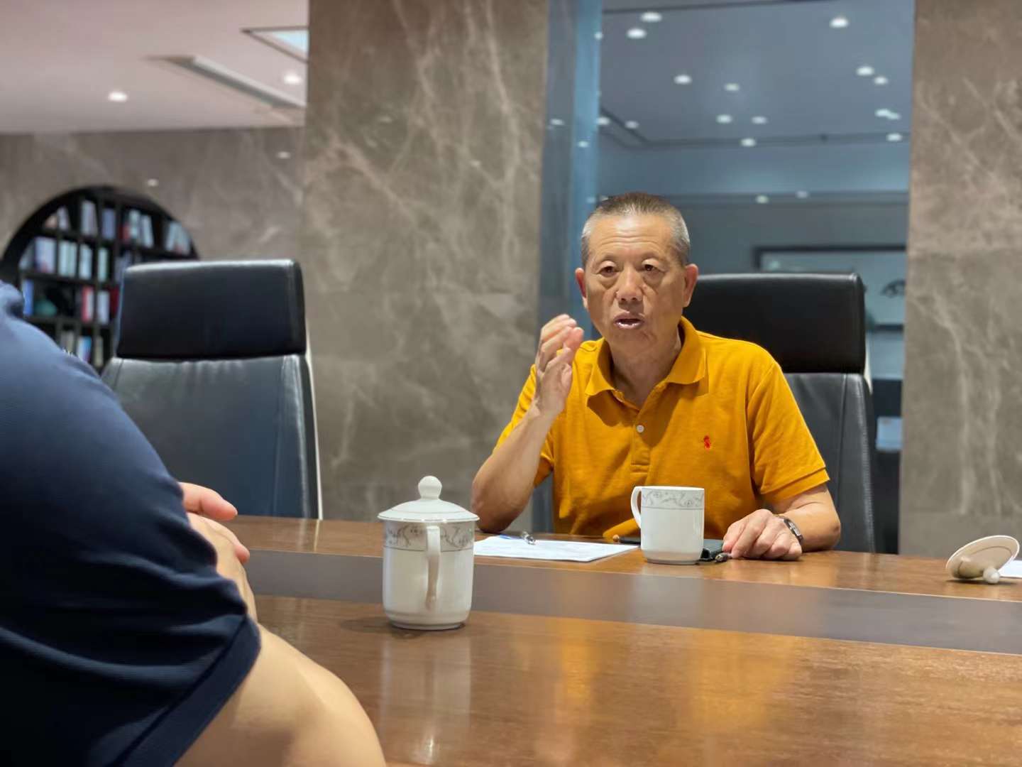 紅牛裝飾董事長(zhǎng)老汪再次帶隊(duì)——實(shí)地參觀考察公司戰(zhàn)略合作品牌！