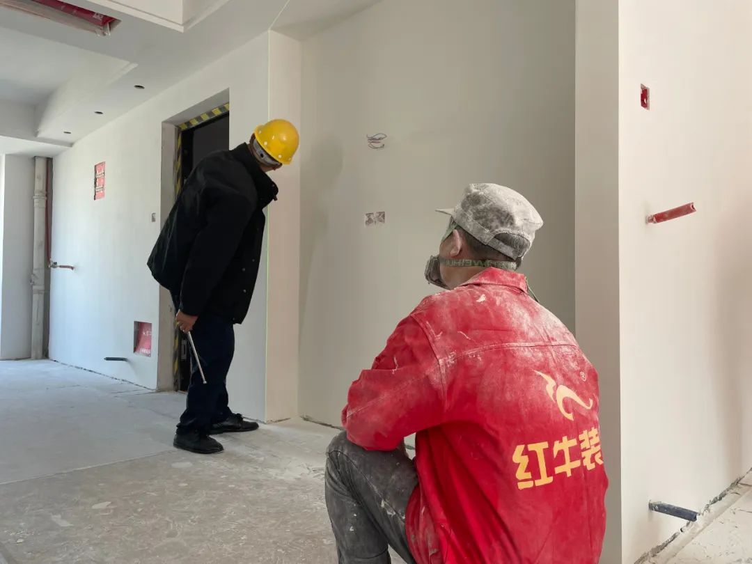 工地突擊巡檢｜揭秘紅牛裝飾品質工程背后的“秘密”！