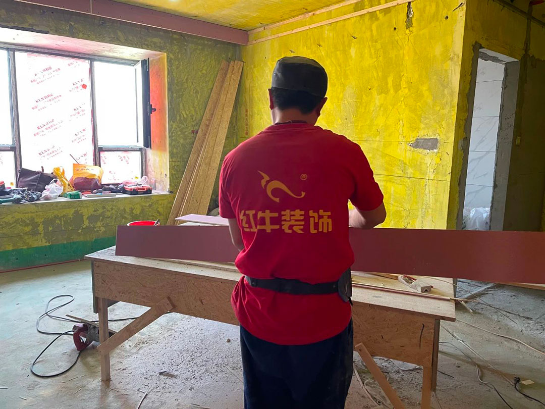 工地突擊巡檢，嚴(yán)苛工藝標(biāo)準(zhǔn)，細(xì)微之處見品質(zhì)！