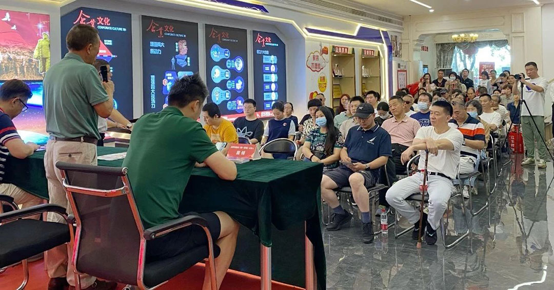 南京紅牛裝飾26周年慶典圓滿成功！客如潮涌，座無空席，盛況空前！