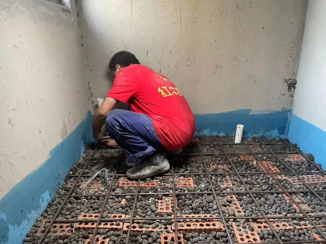 工地巡檢｜烈日炎炎，巡檢步履依舊，堅守工程質(zhì)量！