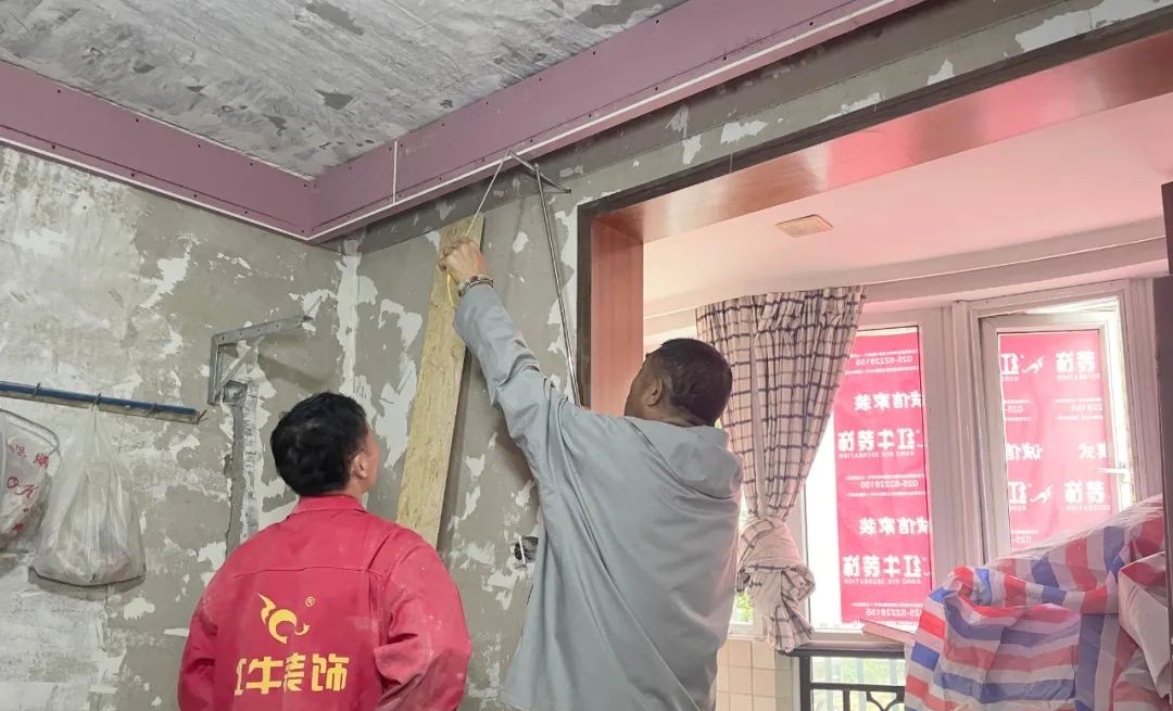 工地巡檢｜工程總監(jiān)步履不停，突擊工地現(xiàn)場抓質(zhì)量