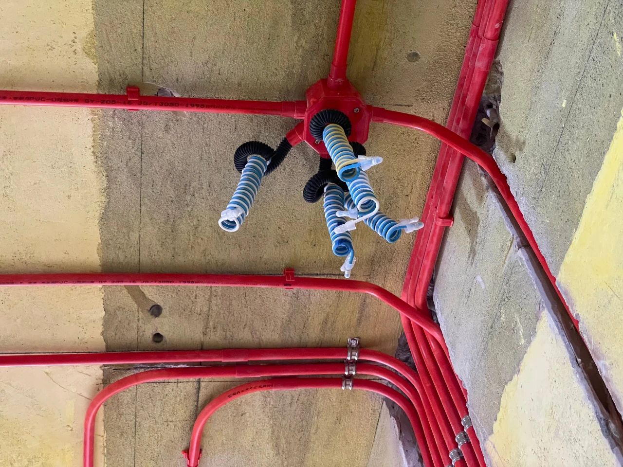 工地突擊巡檢｜這水電施工現(xiàn)場，看了真讓人極度舒適