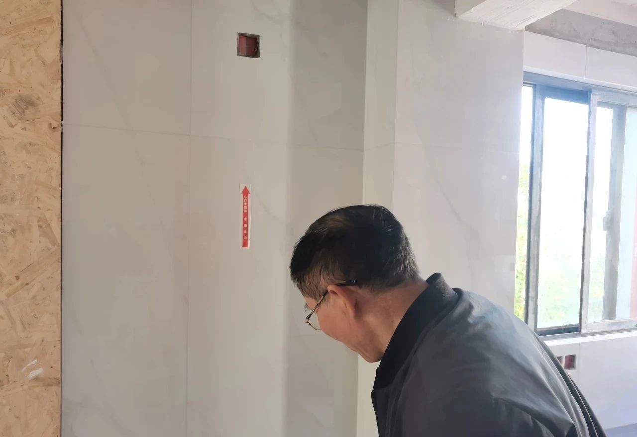 南京紅牛裝飾公司工地巡檢：雙11拼什么？我們在拼質(zhì)量！拼服務(wù)！