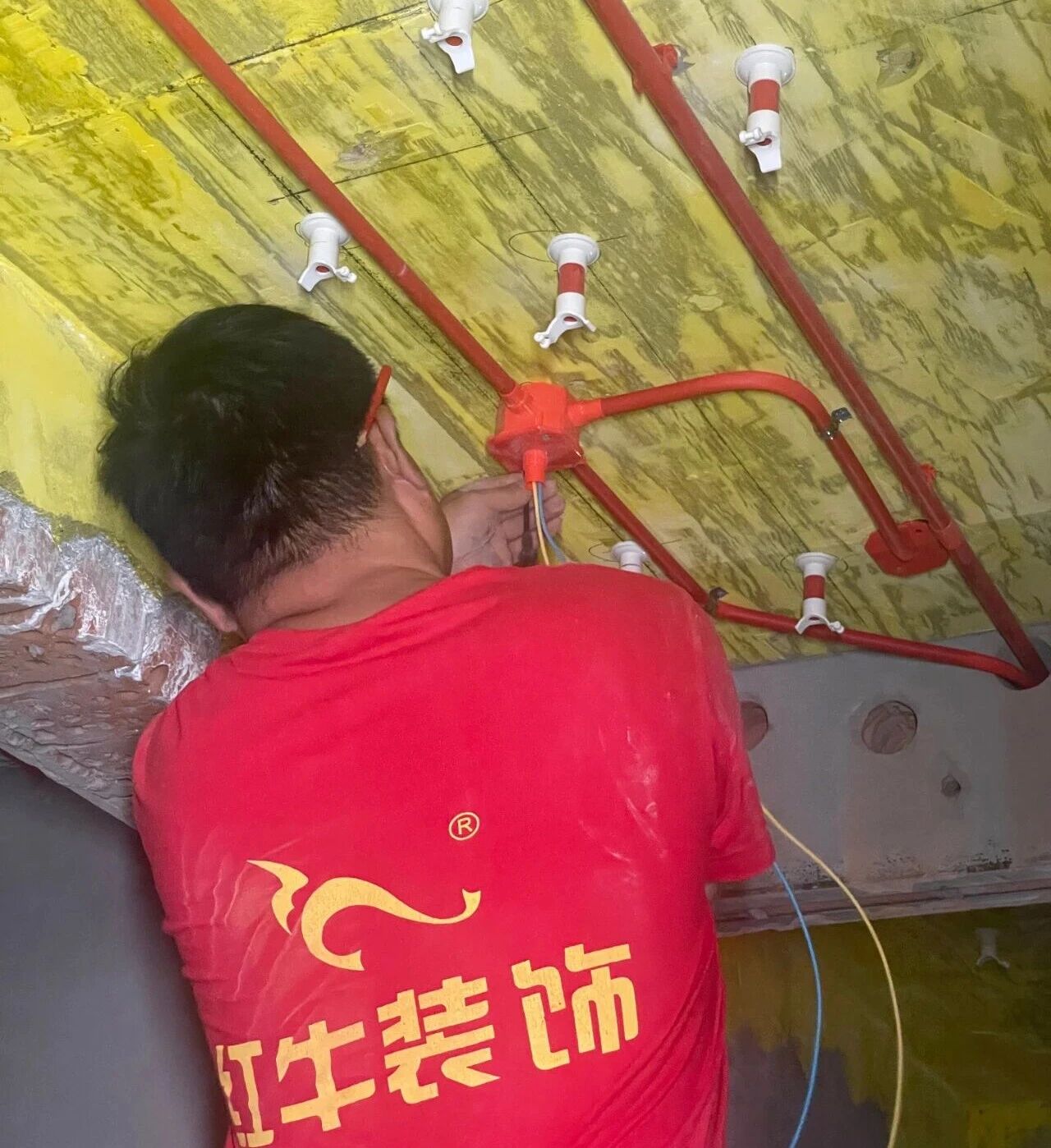 設(shè)計(jì)師工地巡檢，用腳步丈量細(xì)節(jié)，護(hù)航效果完美落地！