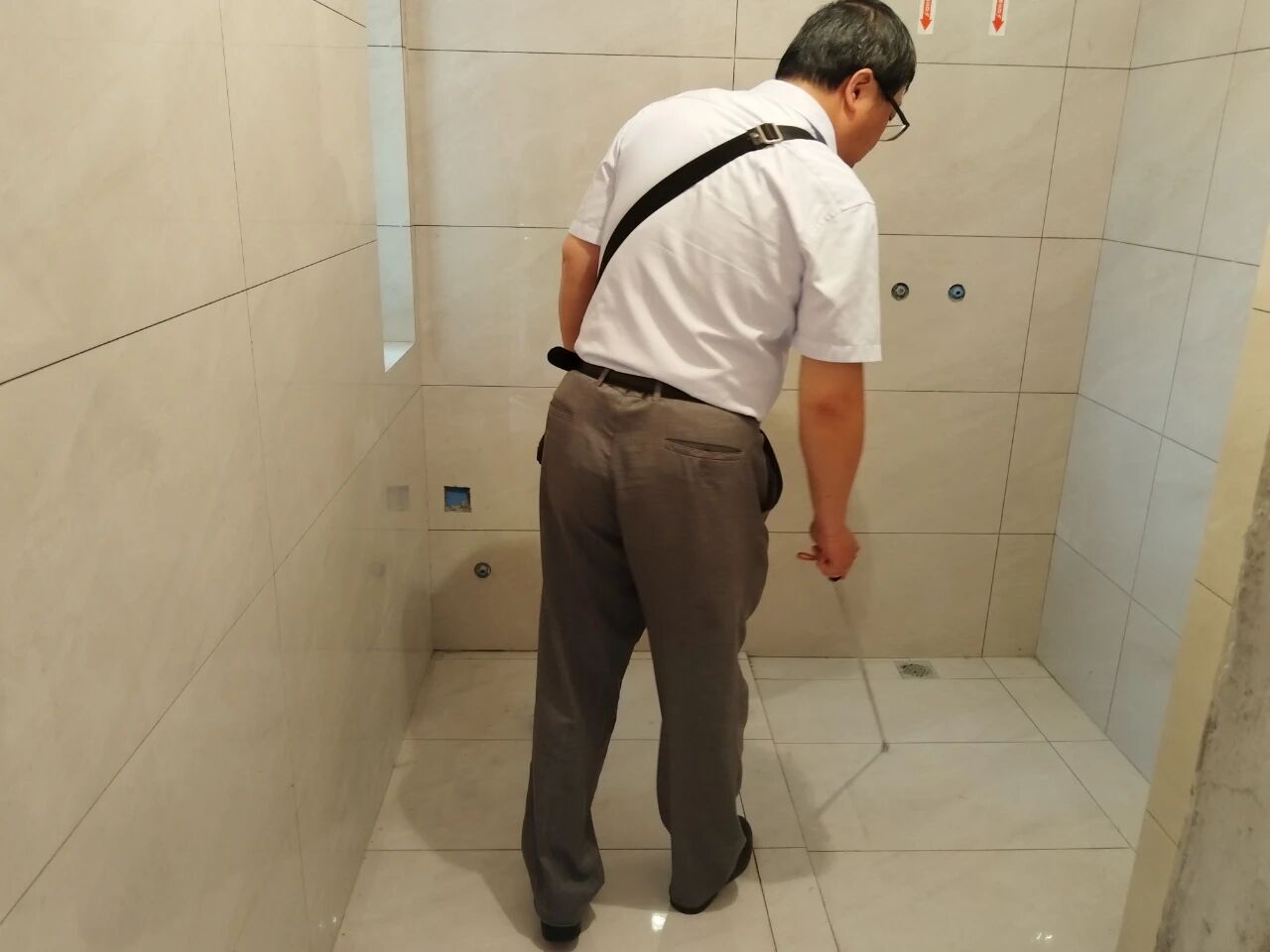 九月秋意漸濃，南京紅牛裝飾工地巡檢步履不停，只為兌現(xiàn)品質(zhì)承諾！