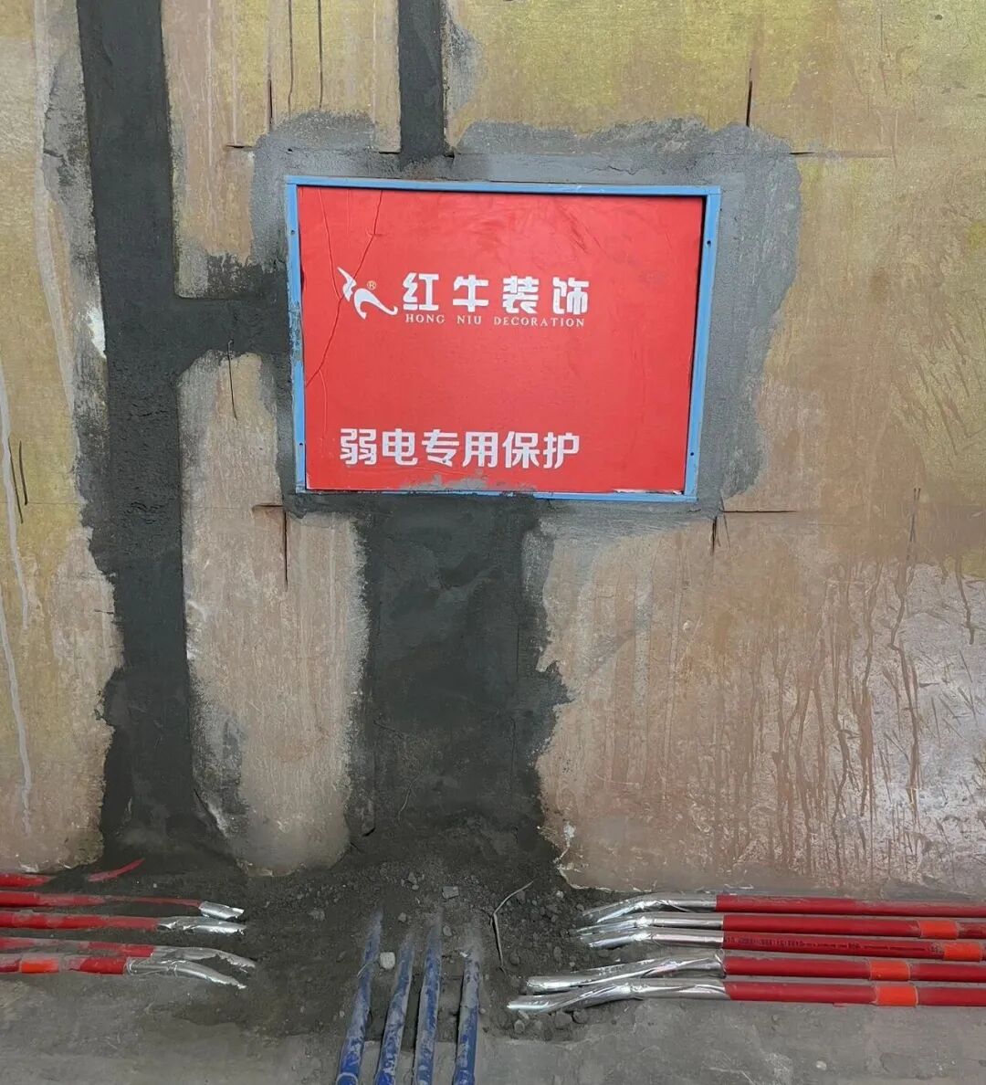 從毫米級工藝到安全弦：總經(jīng)理突擊工地巡查